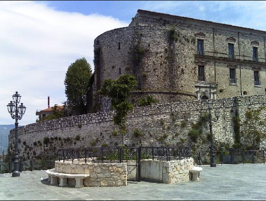 Castello Macchiaroli di Teggiano 
